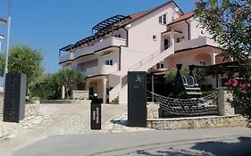 Apartmani Simon