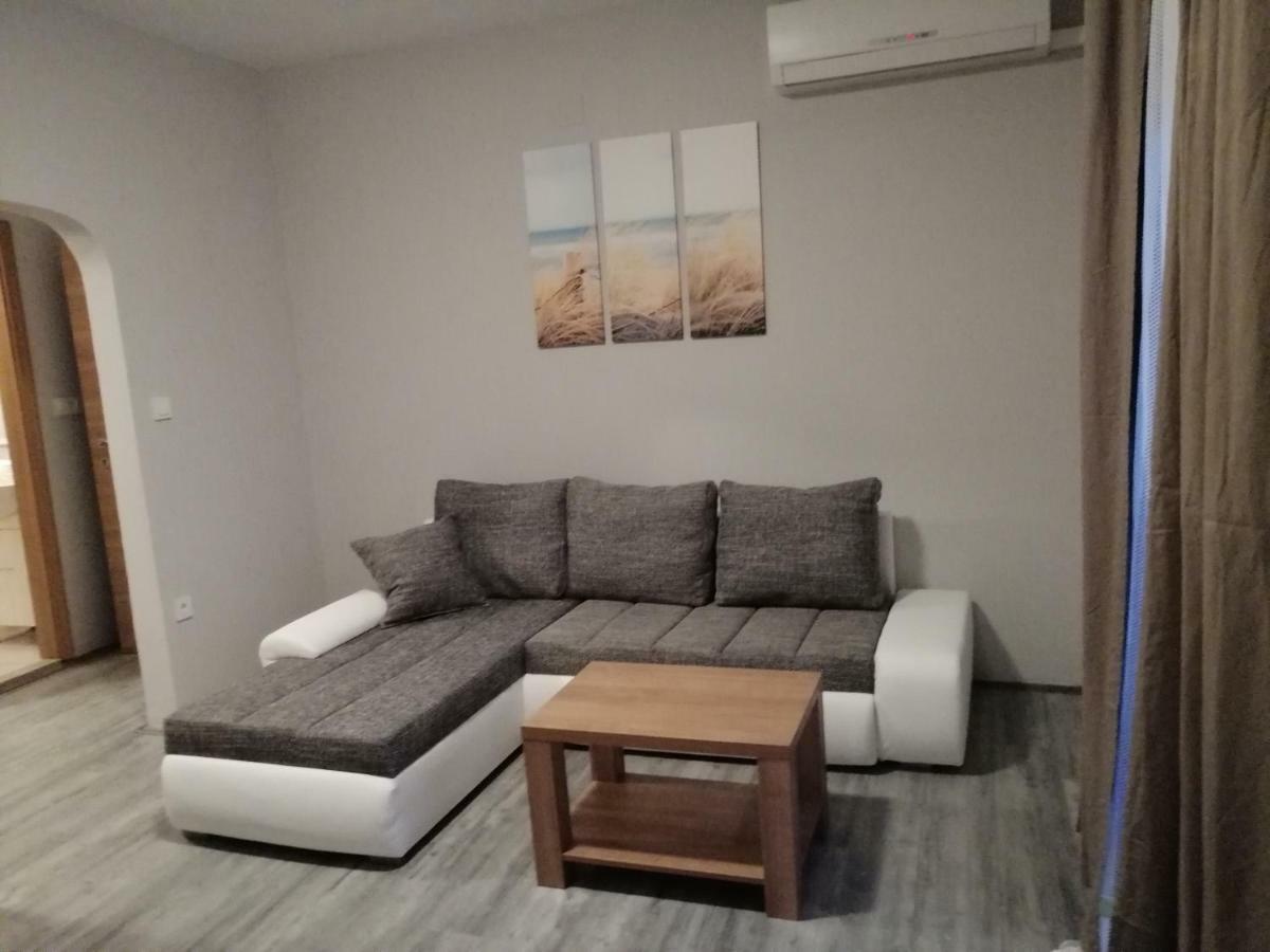 Apartmani Simon Lopar Kültér fotó